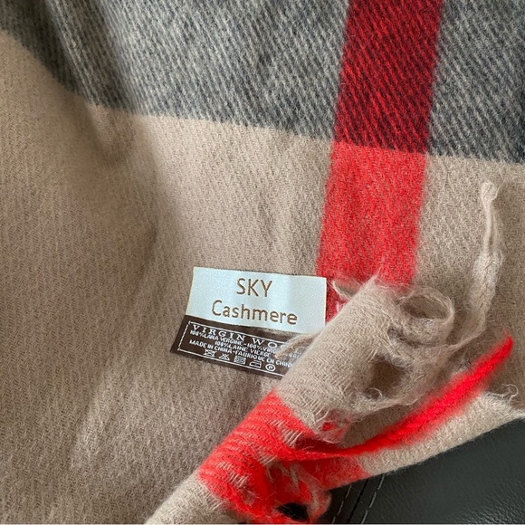 NWOT Sky Cashmere Virgin Wool Scarf - Picture 3 of 6